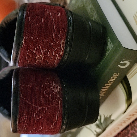 Dansko Sanita Tapestry Clogs Floral SZ 38 - Picture 2 of 6